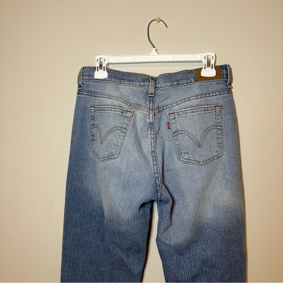 Levi's Women's Boot Cut 2007 Jeans - Picture 7 of 10